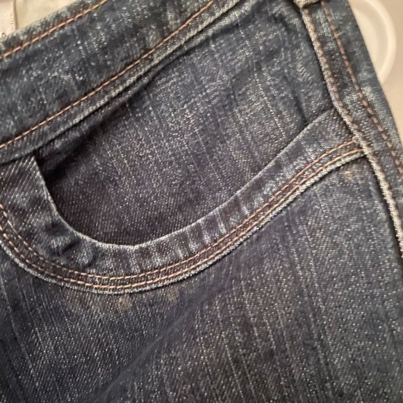 Talbots Jeans. Women’s size 4 stretch. EUC. Dark blue. Bootcut - Picture 1 of 5